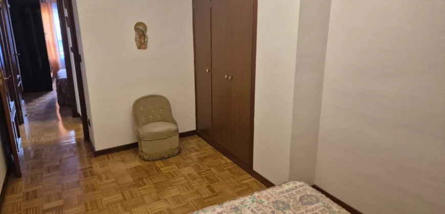 Venta de Piso en Palencia de 3 dormitorios con garaje en Avenida Santander