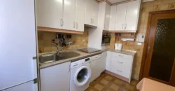 Piso céntrico de cuatro habitaciones con garaje opcional