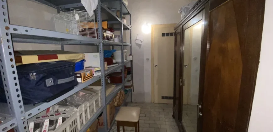 Piso céntrico de cuatro habitaciones con garaje opcional