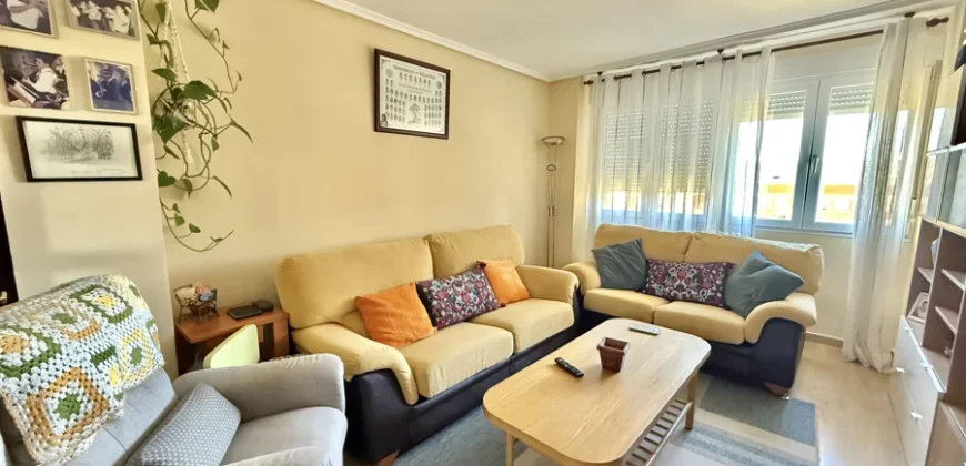 Piso de tres habitaciones y dos baños