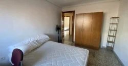 Piso céntrico de tres habitaciones con trastero Piso céntrico de tres habitaciones con trastero