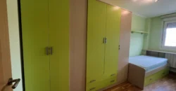 Piso de tres habitaciones y dos baños con plaza de garaje Piso de tres habitaciones y dos baños con plaza de garaje