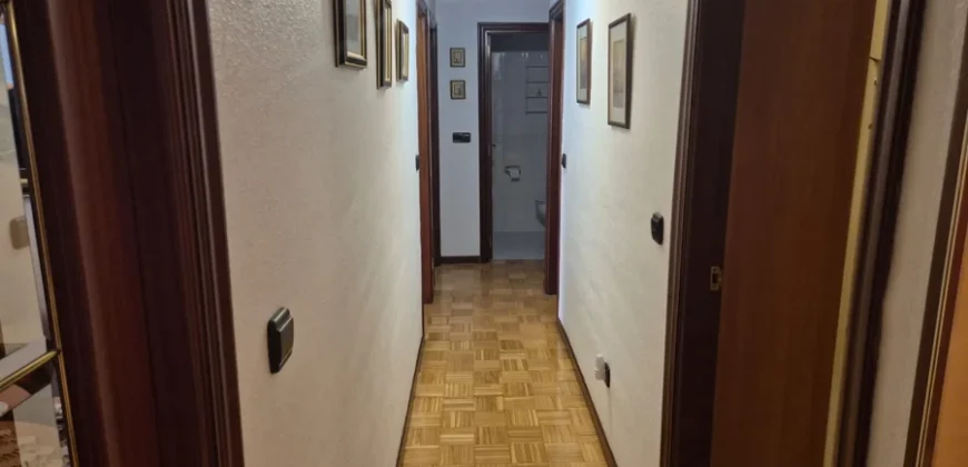 Venta de Piso en Palencia de 3 dormitorios con garaje en Avenida Santander