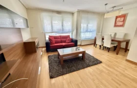 Piso céntrico de dos habitaciones con trastero Piso céntrico de dos habitaciones con trastero