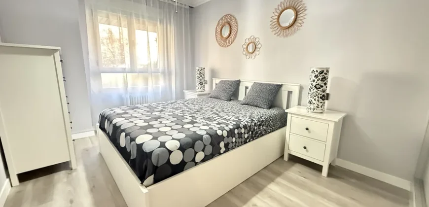 Piso de dos habitaciones con un baño y garaje