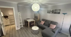 Piso de dos habitaciones con un baño y garaje