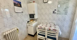 Piso de tres habitaciones y dos baños Piso de tres habitaciones y dos baños