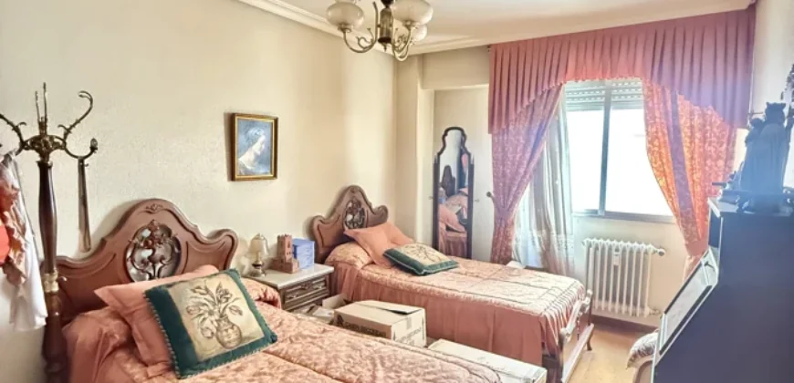 Piso en venta en Palencia en Avenida Madrid Palencia con garaje y terraza