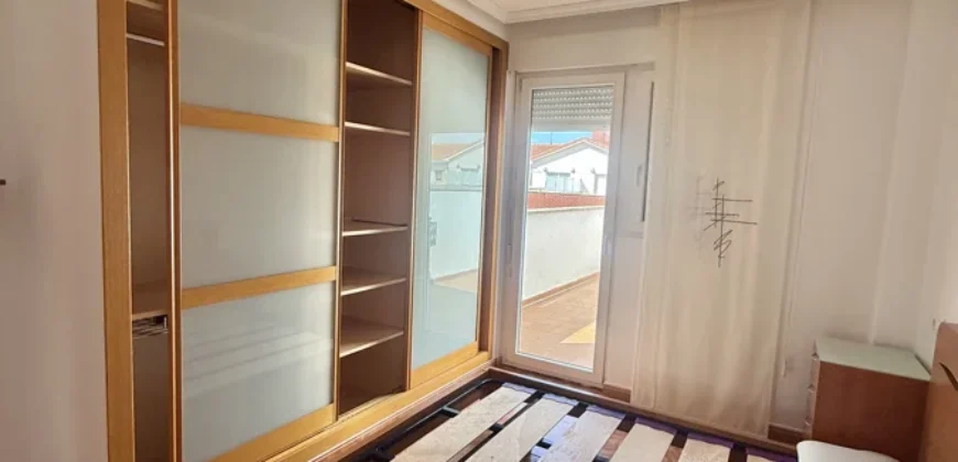 Venta de Chalet en Venta de Baños con patio, merendero y 3 dormitorios