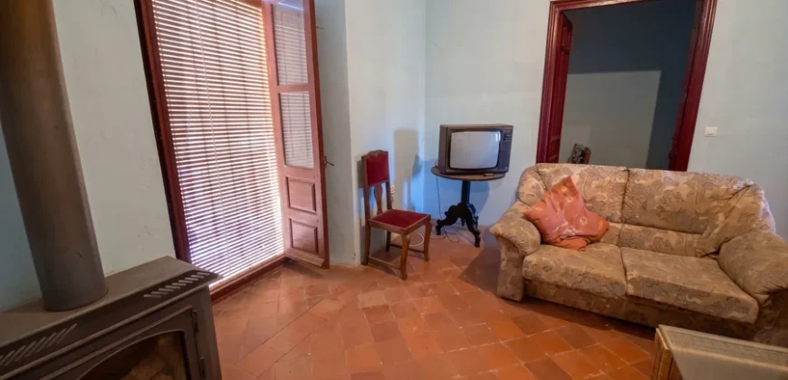 Casa independiente con patio en Capillas.