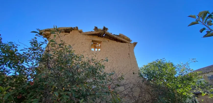 Casa independiente con patio en Capillas.