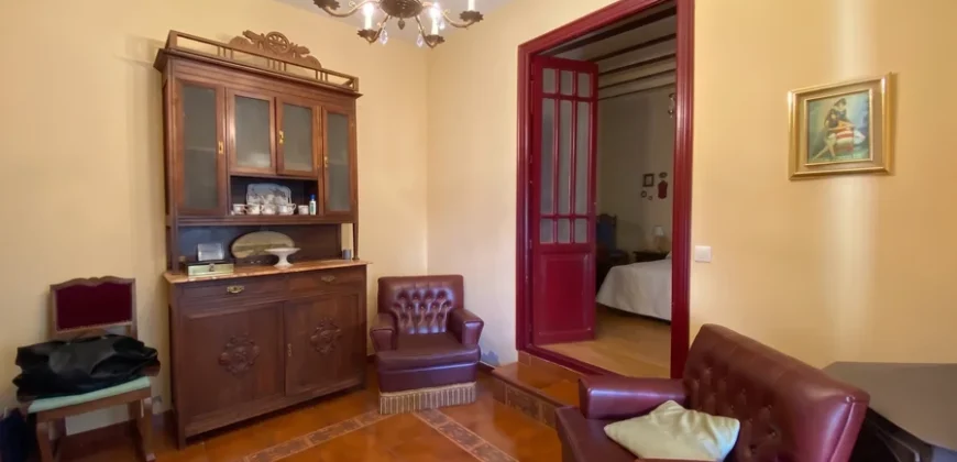 Casa independiente con patio en Capillas.