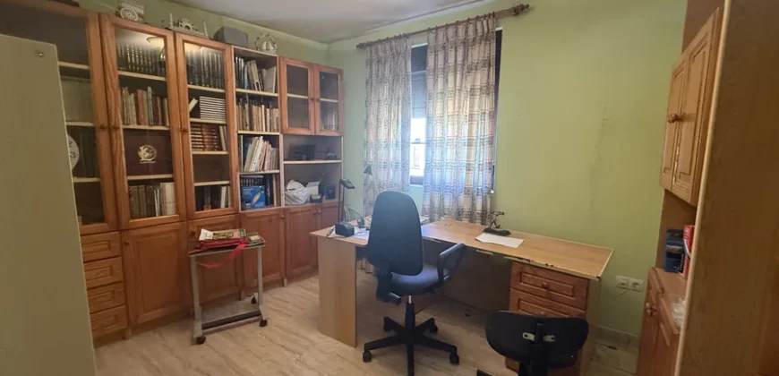 Casa en venta en Frechilla con piscina, jardín y garaje