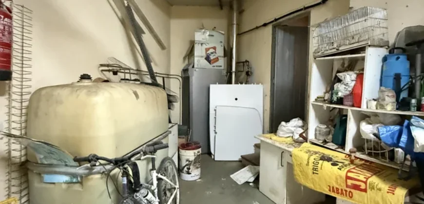 Casa en venta en Frechilla con piscina, jardín y garaje
