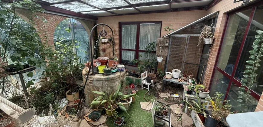 Casa en venta en Frechilla con piscina, jardín y garaje