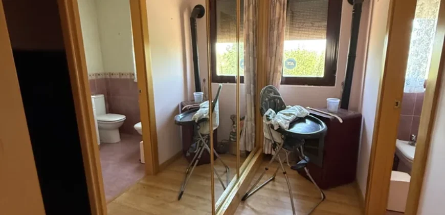 Casa en venta en Frechilla con piscina, jardín y garaje