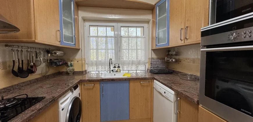 Chalet en venta en Baltanás con patio, merendero y garaje