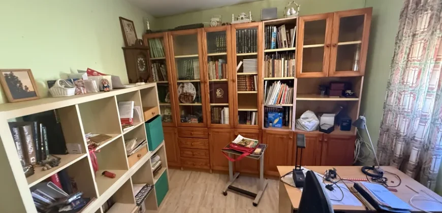 Casa en venta en Frechilla con piscina, jardín y garaje