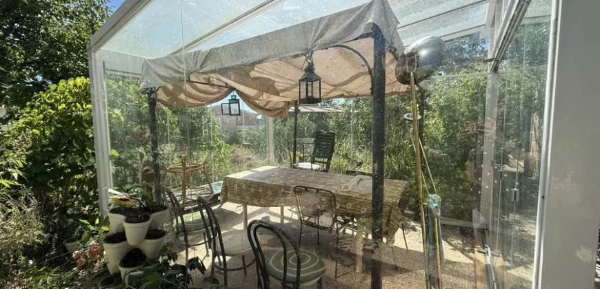 Casa en venta en Frechilla con piscina, jardín y garaje