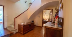 Casa independiente con patio en Capillas. Casa independiente con patio en Capillas.