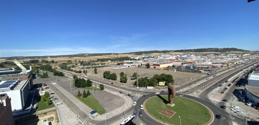 Piso en venta en Palencia con garaje en Pan y Guindas