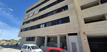 Piso de cuatro habitaciones dos baños con garaje y trastero