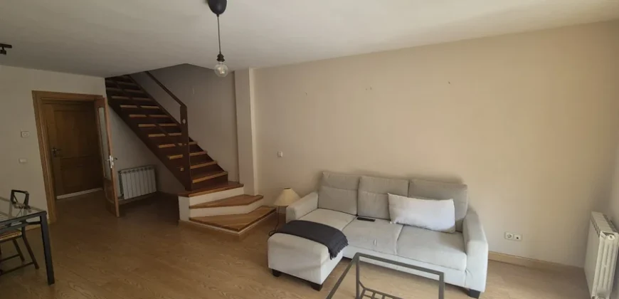 Dúplex de tres habitaciones con garaje y trastero