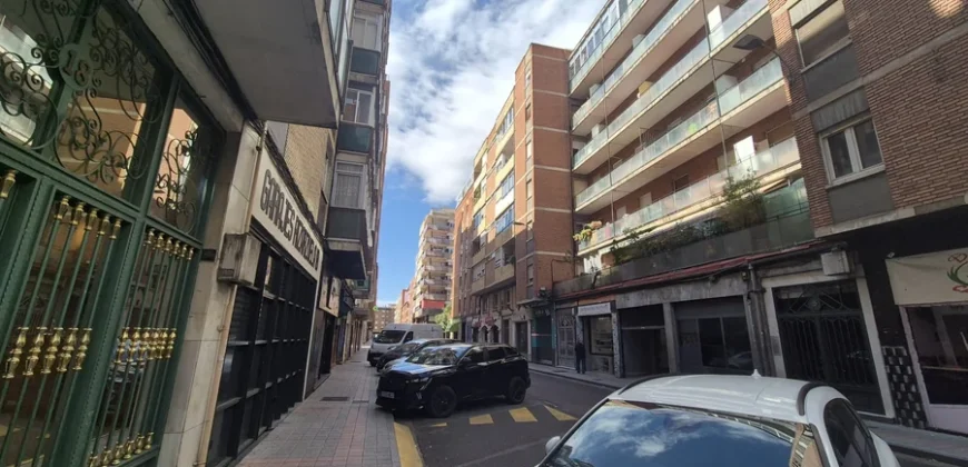 Dúplex de tres habitaciones con garaje y trastero
