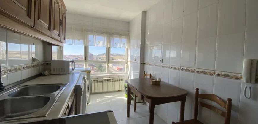 Piso en venta en Palencia con garaje en Pan y Guindas