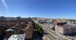 Piso en venta en Palencia con garaje en Pan y Guindas