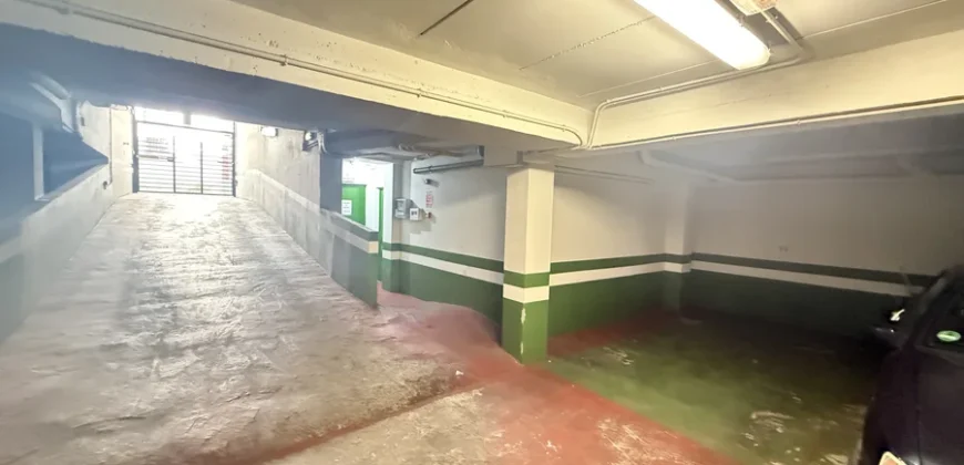 Piso de tres habitaciones dos baños con garaje y trastero