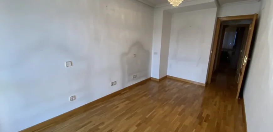 Piso en el centro de Palencia con 3 dormitorios y 2 baños