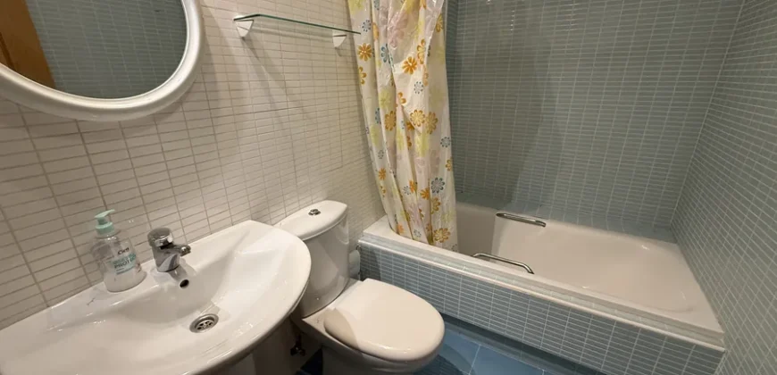 Piso de tres habitaciones dos baños con garaje y trastero