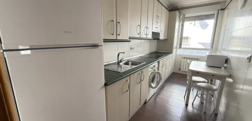 Piso de tres habitaciones dos baños con garaje y trastero