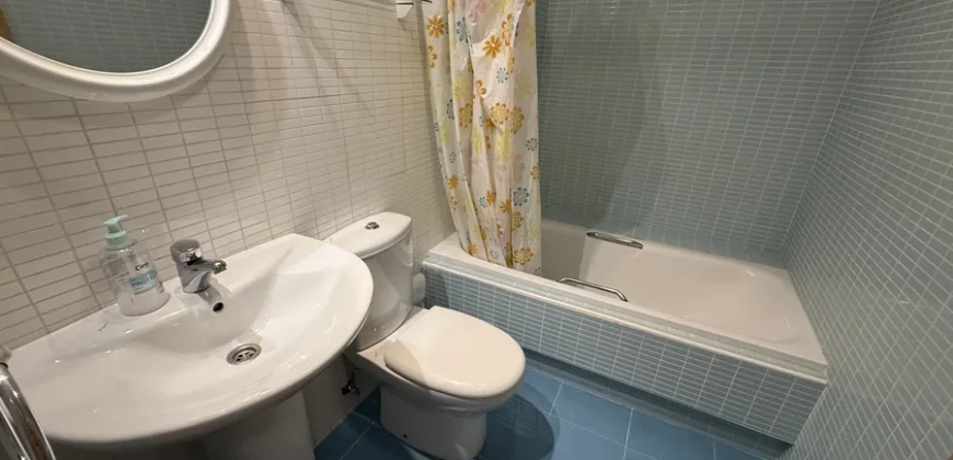 Piso de tres habitaciones dos baños con garaje y trastero