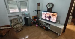 Piso para entrar a vivir de tres habitaciones sin ascensor Piso para entrar a vivir de tres habitaciones sin ascensor
