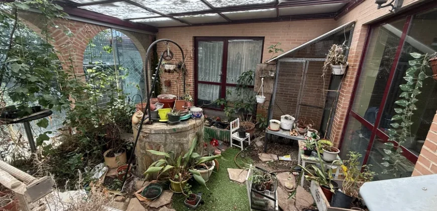 Casa en venta en Frechilla con piscina, jardín y garaje