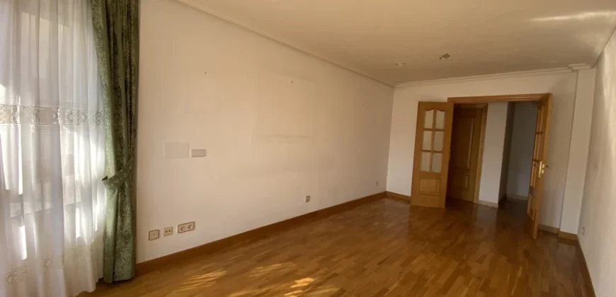 Piso en el centro de Palencia con 3 dormitorios y 2 baños