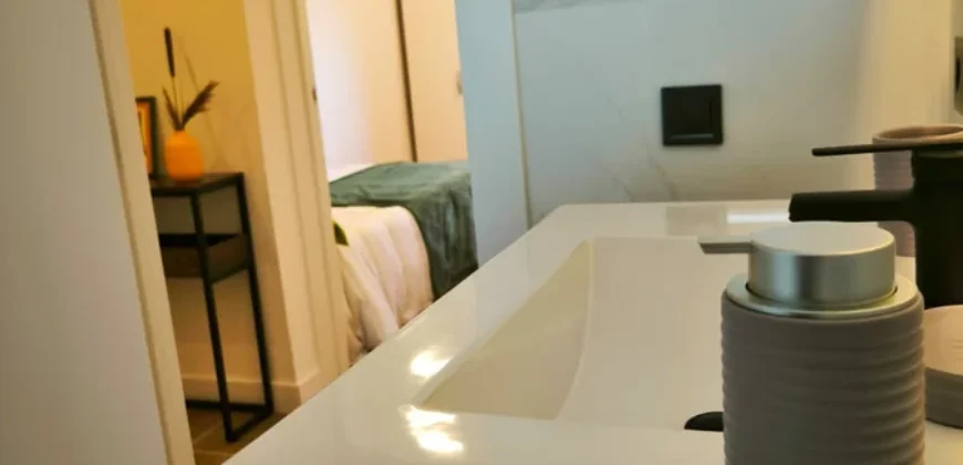 Piso de tres habitaciones reformado en San Juanillo