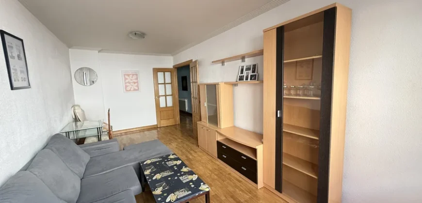 Piso de tres habitaciones dos baños con garaje y trastero