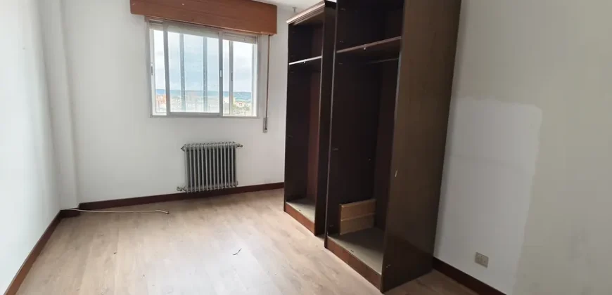 Piso de cuatro habitaciones con terraza