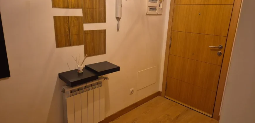 Piso de cuatro habitaciones dos baños con garaje y trastero