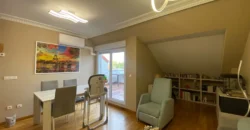 Ático de tres habitaciones con dos terrazas en el Cristo. Ático de tres habitaciones con dos terrazas en el Cristo.