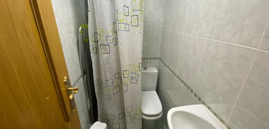 Ático de tres habitaciones con dos terrazas en el Cristo.