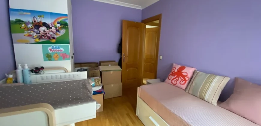 Ático de tres habitaciones con dos terrazas en el Cristo.
