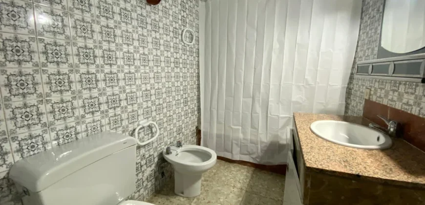 Chalet adosado en Baltanas.
