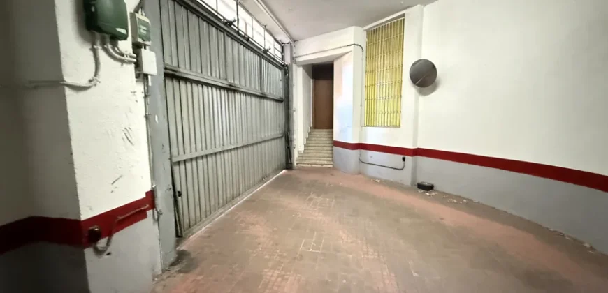 Piso de cuatro habitaciones en Casado del Alisal.