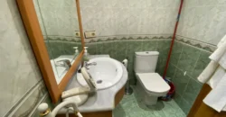 Piso para entrar a vivir de tres habitaciones en Pintor Oliva.