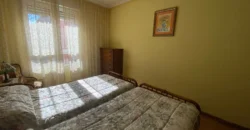 Piso para entrar a vivir de tres habitaciones en Pintor Oliva.