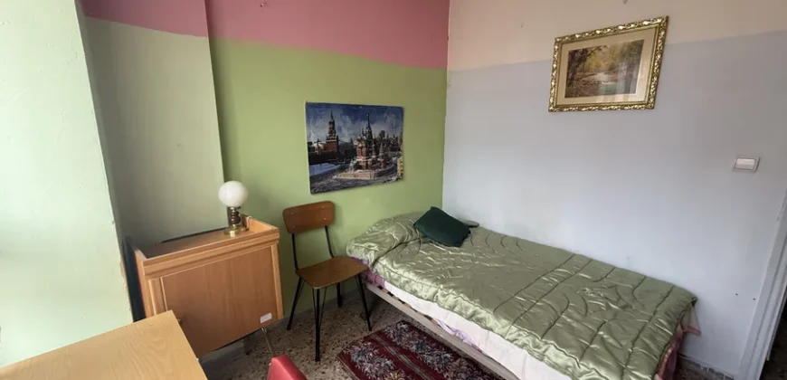 Piso para reformar de tres habitaciones con garaje